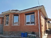 Утеплим фасадным пенопластом, утепленную поверхность заармируем, и декорируем декоративной штукатуркой «мраморная крошка» торговой марки «Terraco».
