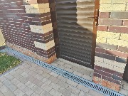 Мы приступаем к отделочным работам – это цоколь забора