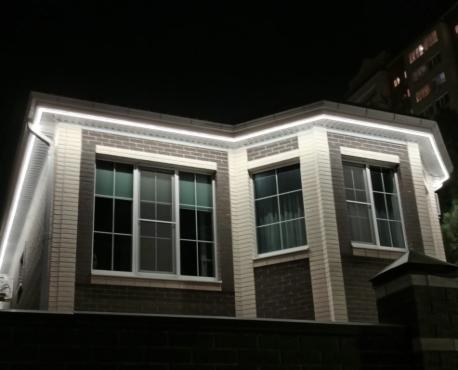 Украшение фасада дома гибким неоном - Ростов-на-Дону