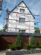 Фасад дома утеплён. Приступили к армировке фасада 