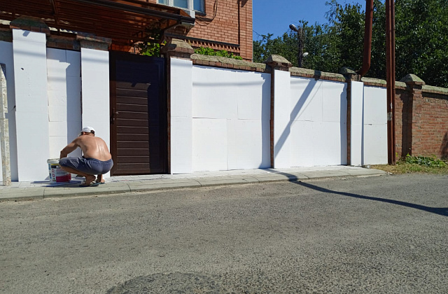 Отделка забора декоративной штукатуркой – Ростов-на-Дону